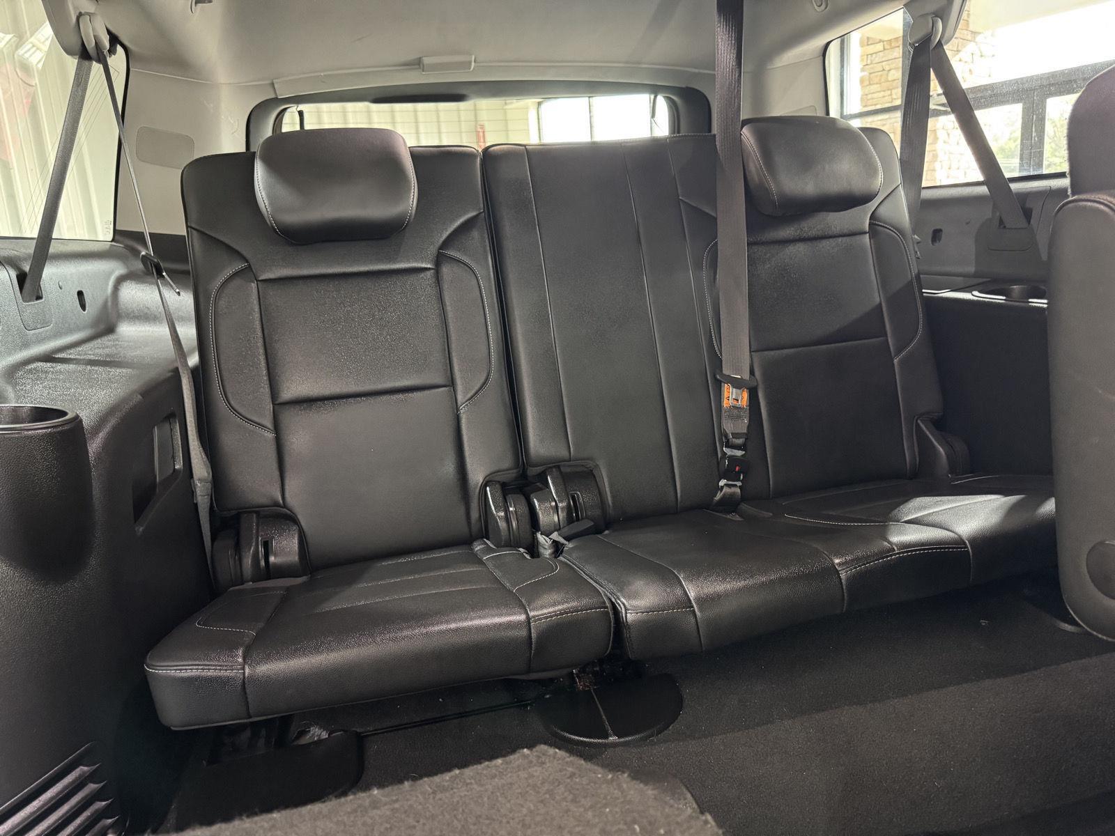Vehicle photo 31