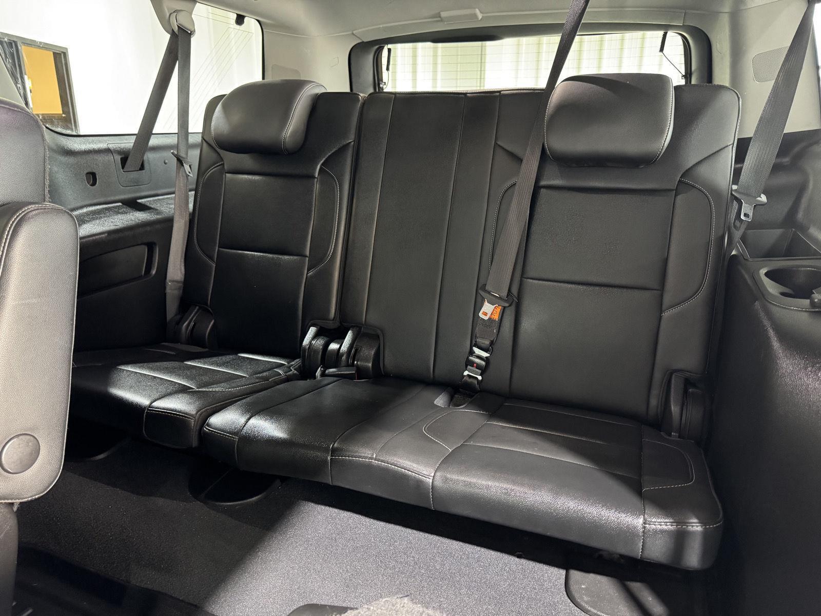 Vehicle photo 34