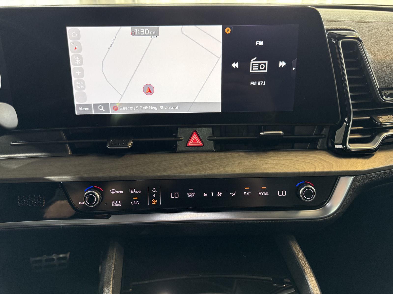 Vehicle photo 36