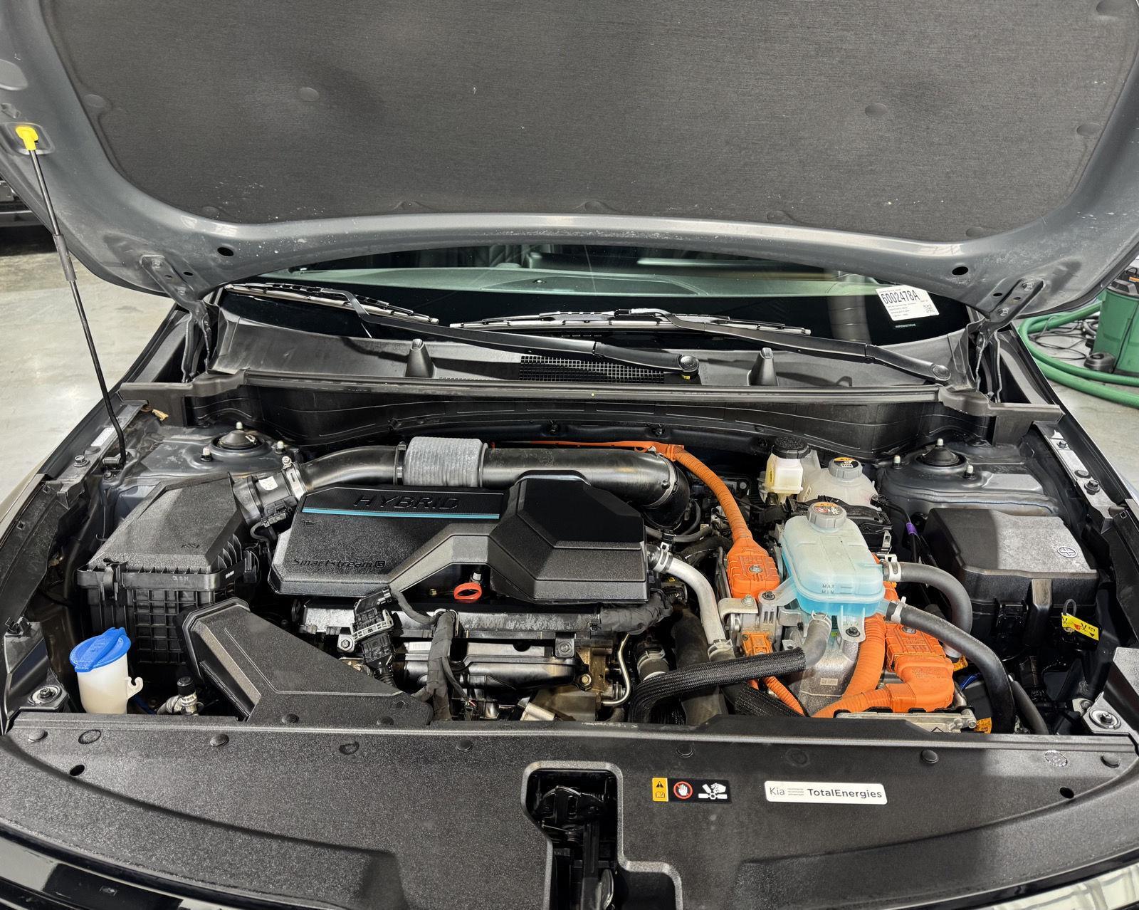 Vehicle photo 44