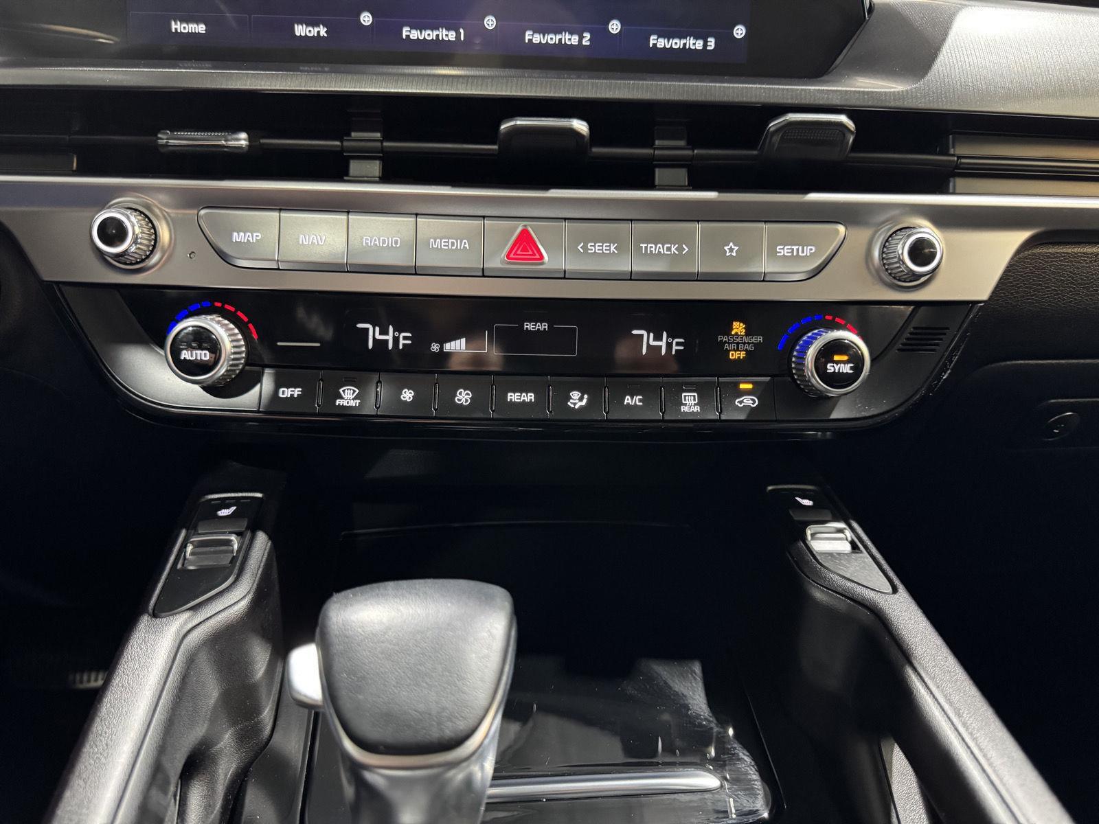 Vehicle photo 36