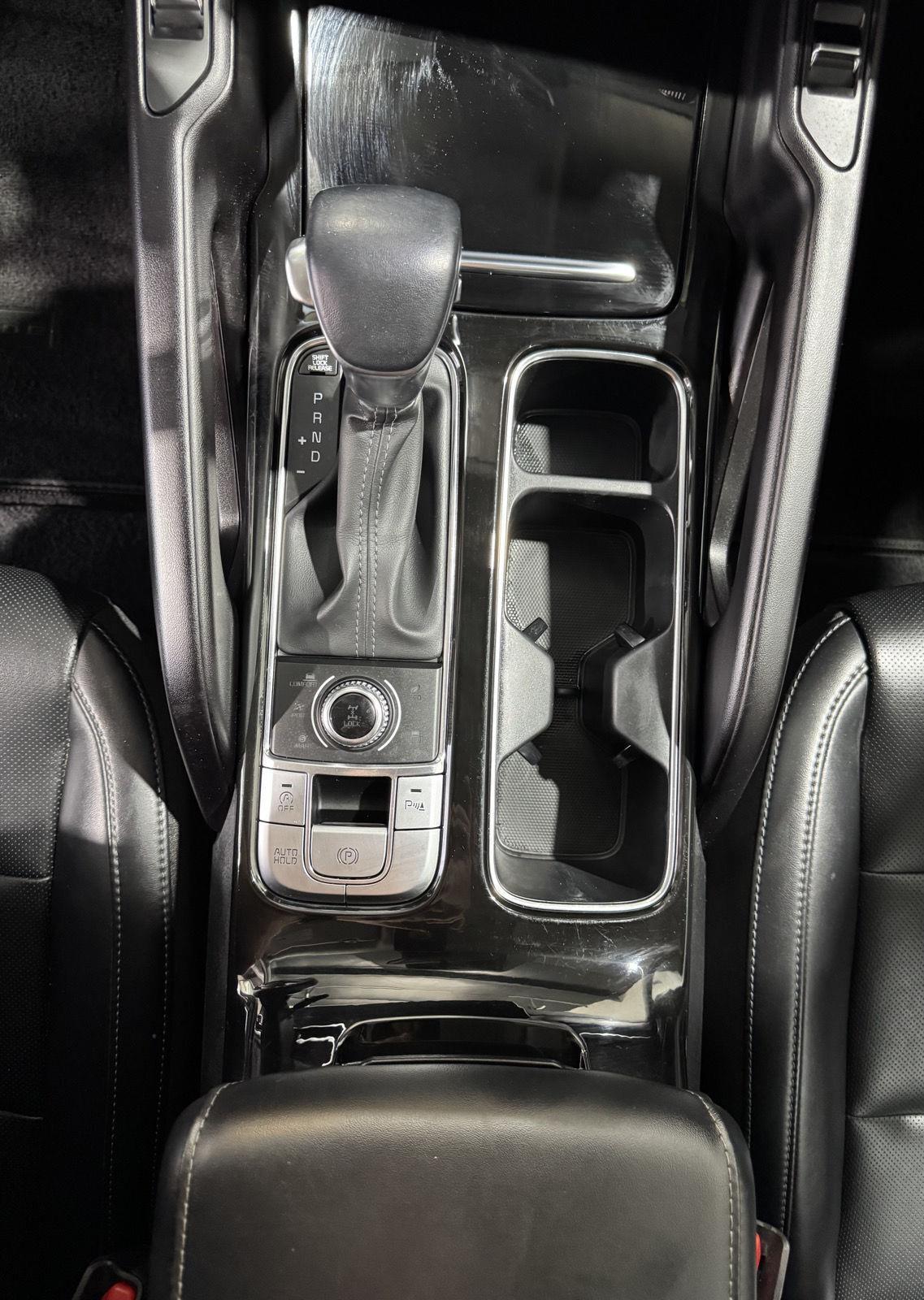 Vehicle photo 38