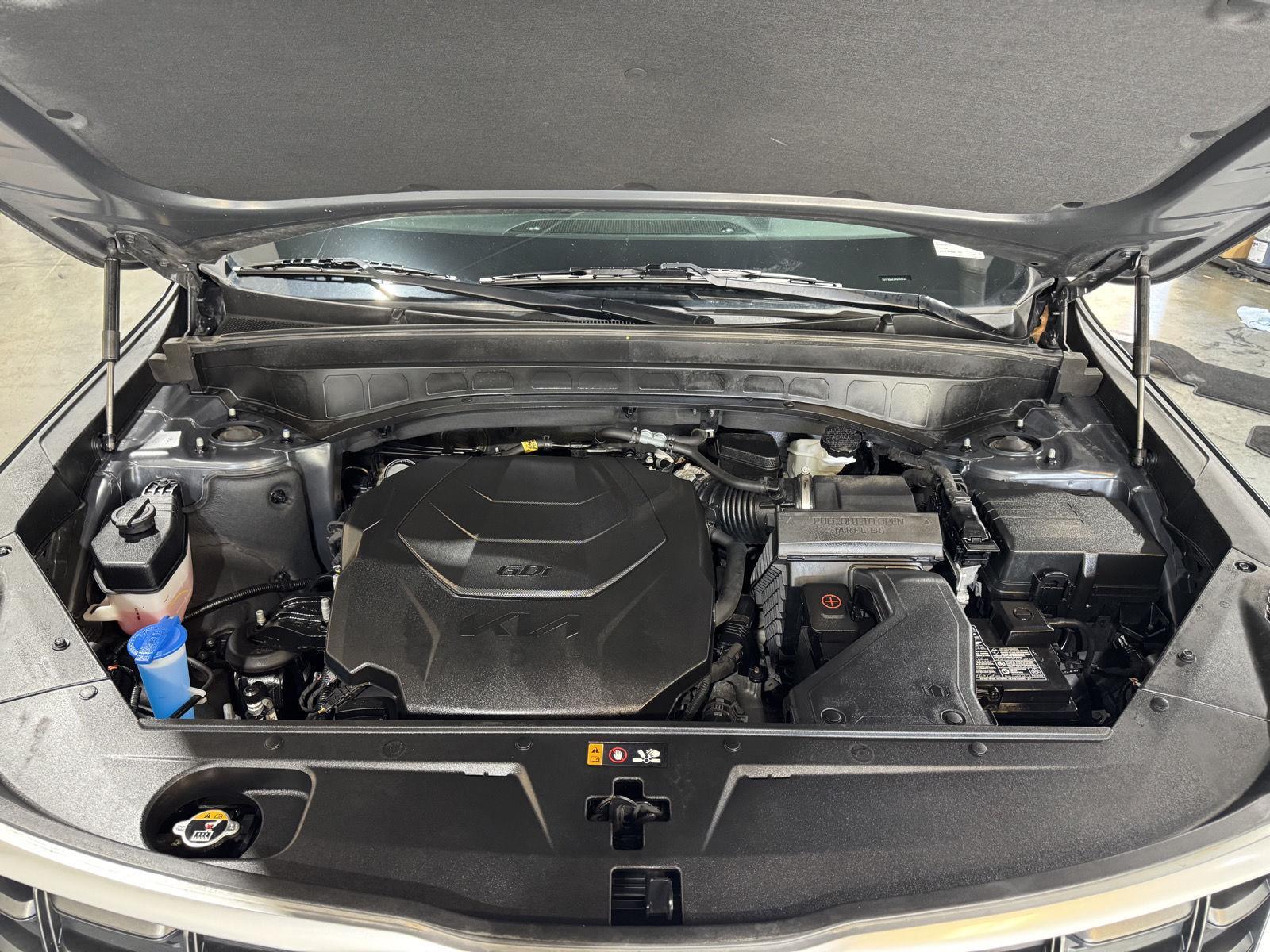 Vehicle photo 43