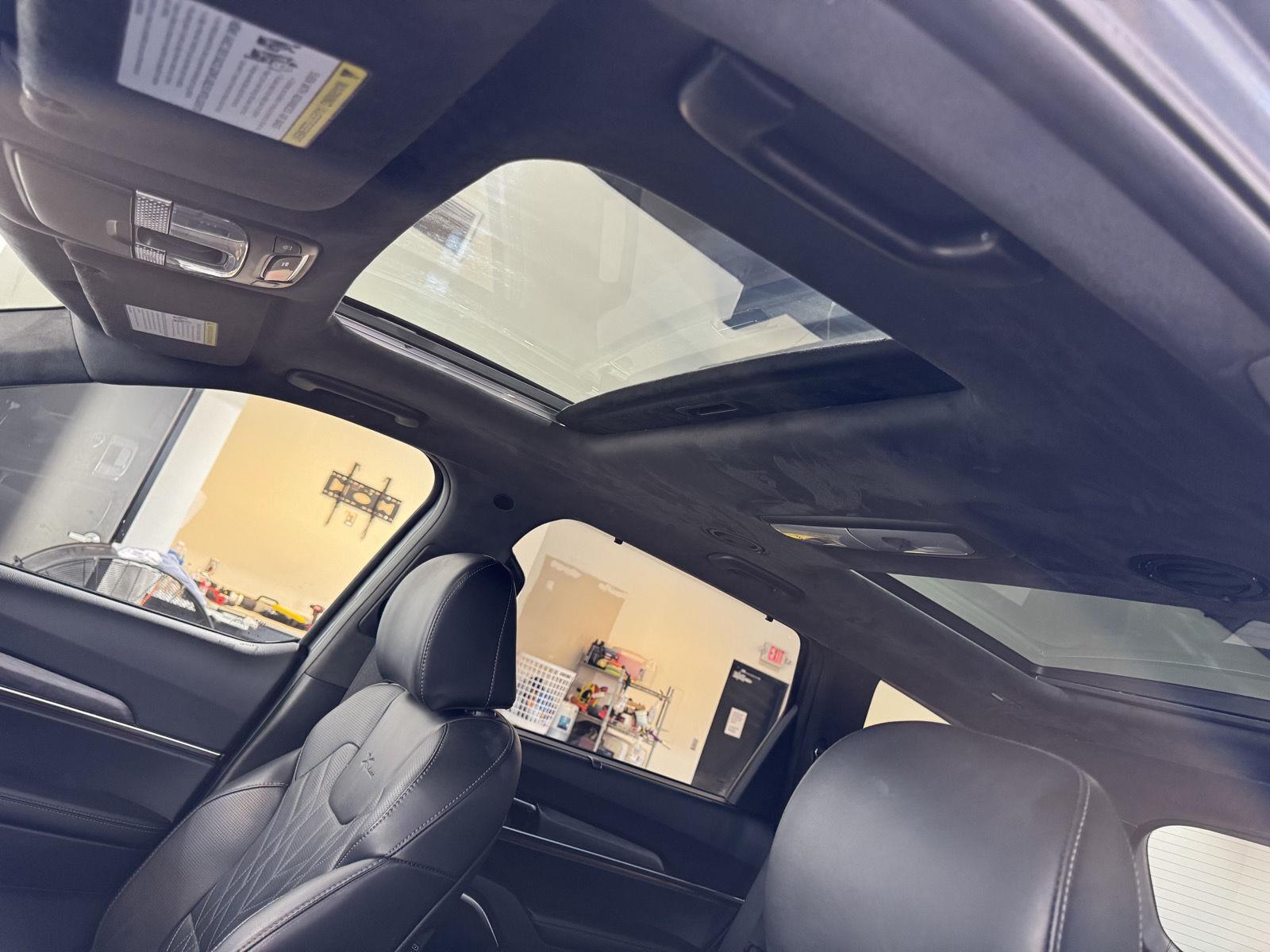 Vehicle photo 30