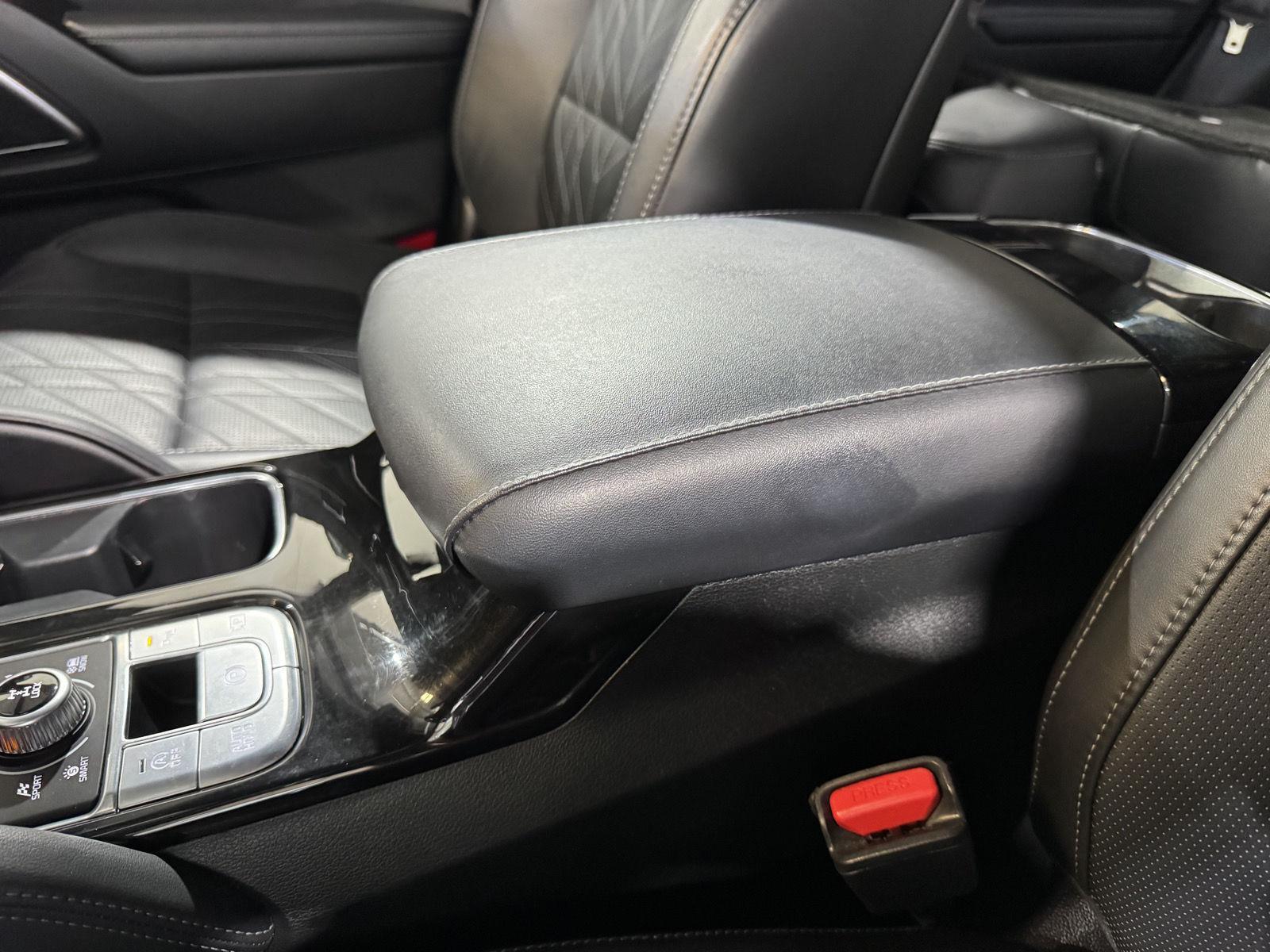 Vehicle photo 35