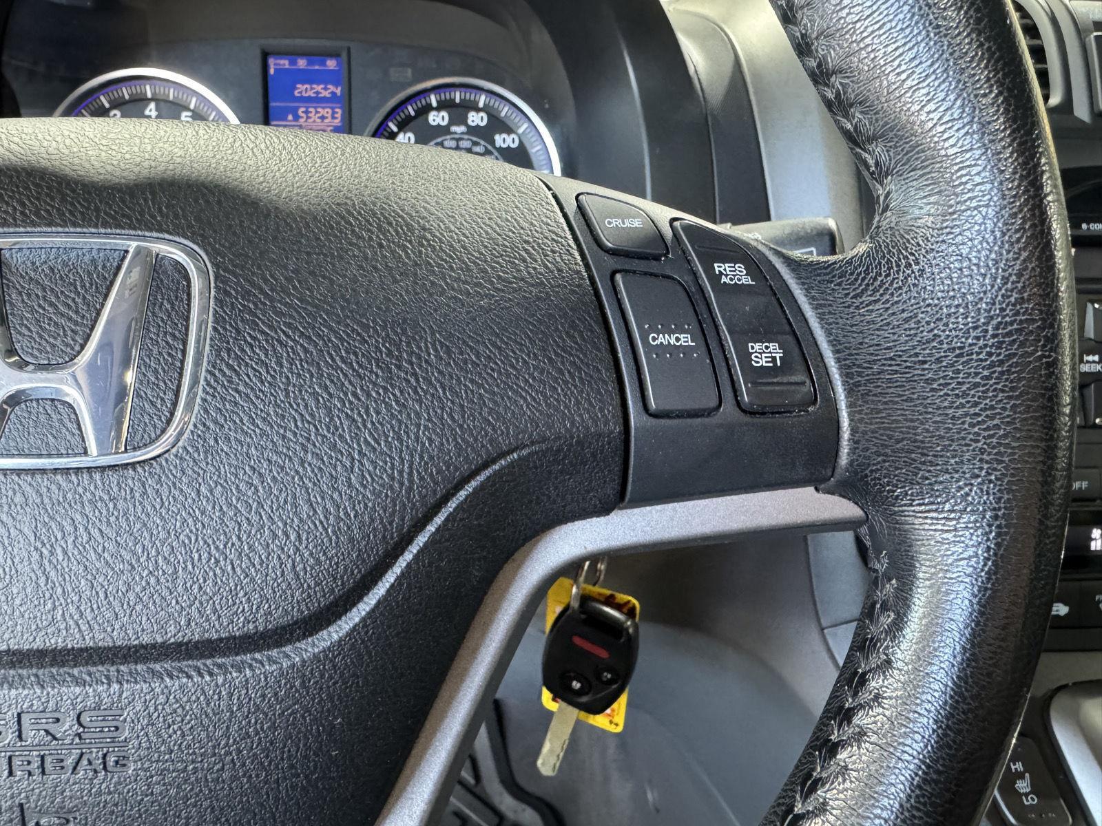 Vehicle photo 14