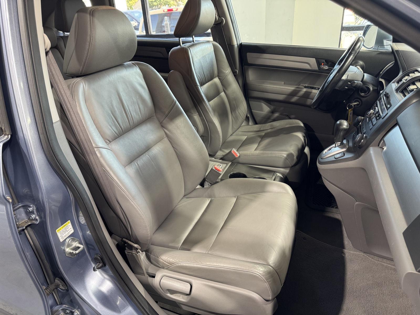Vehicle photo 24