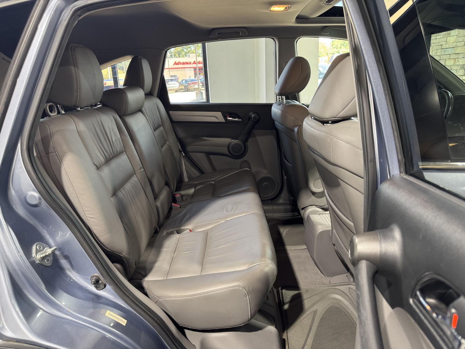 Vehicle photo 27