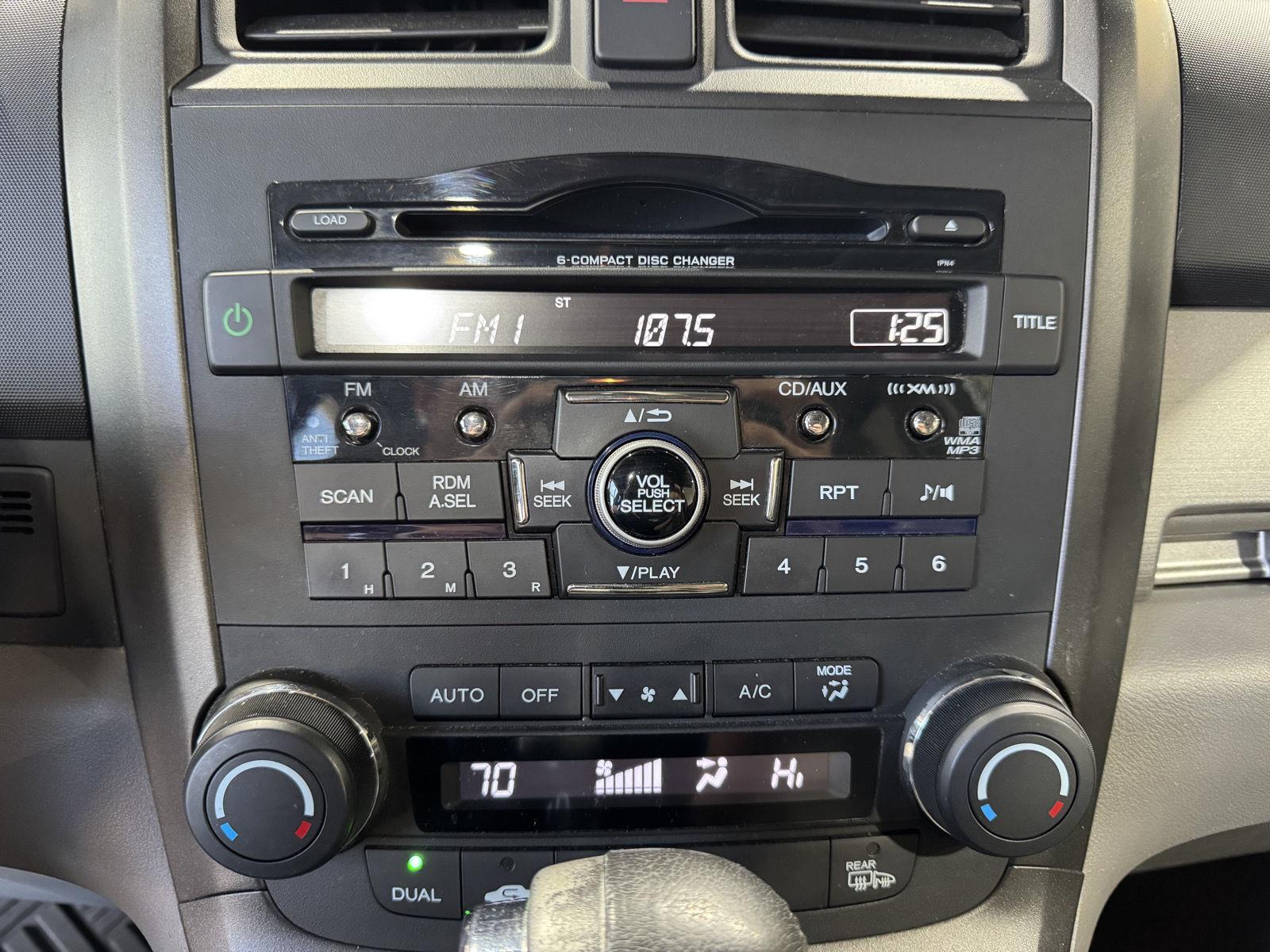 Vehicle photo 32