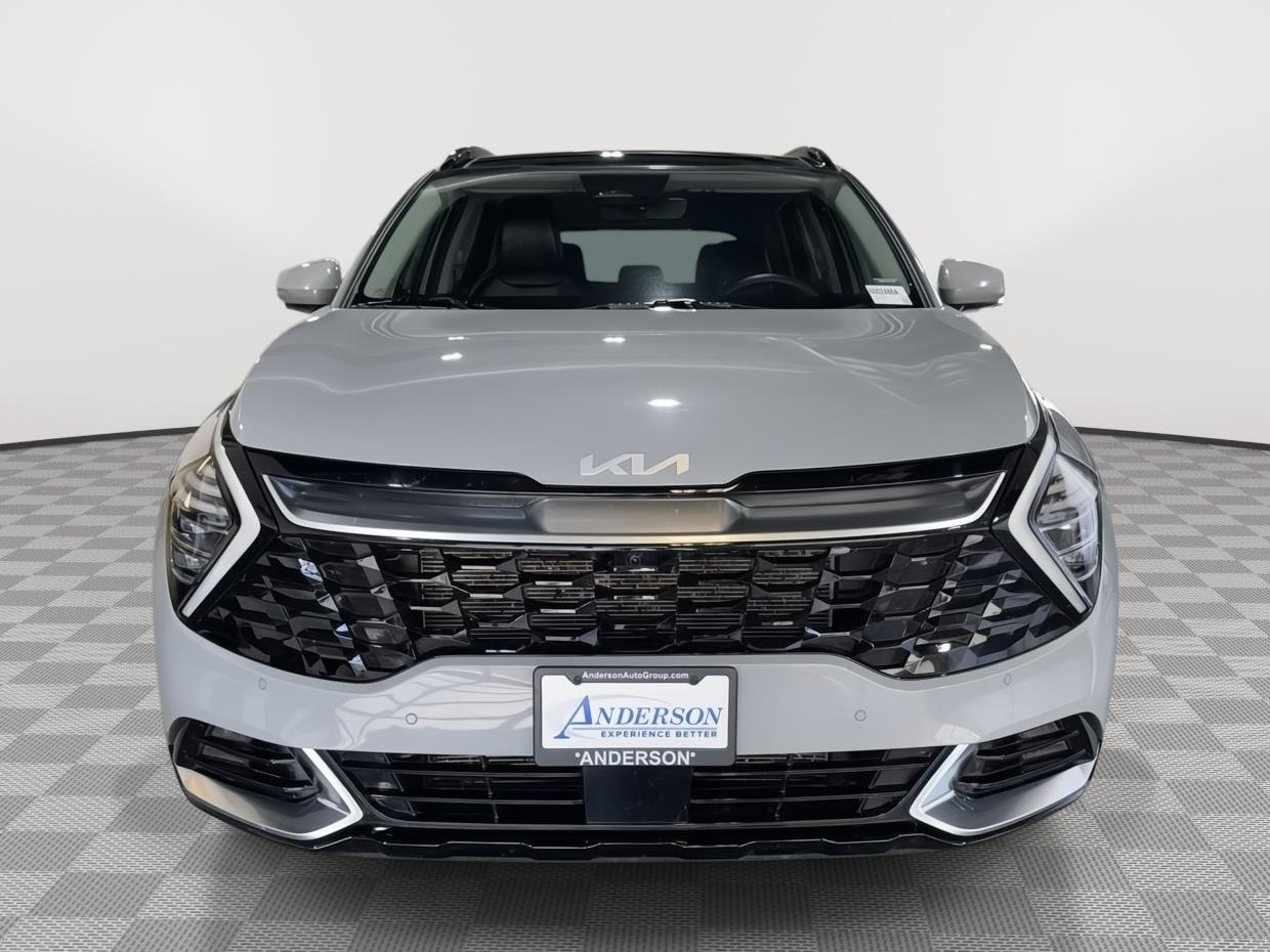 Vehicle photo 5