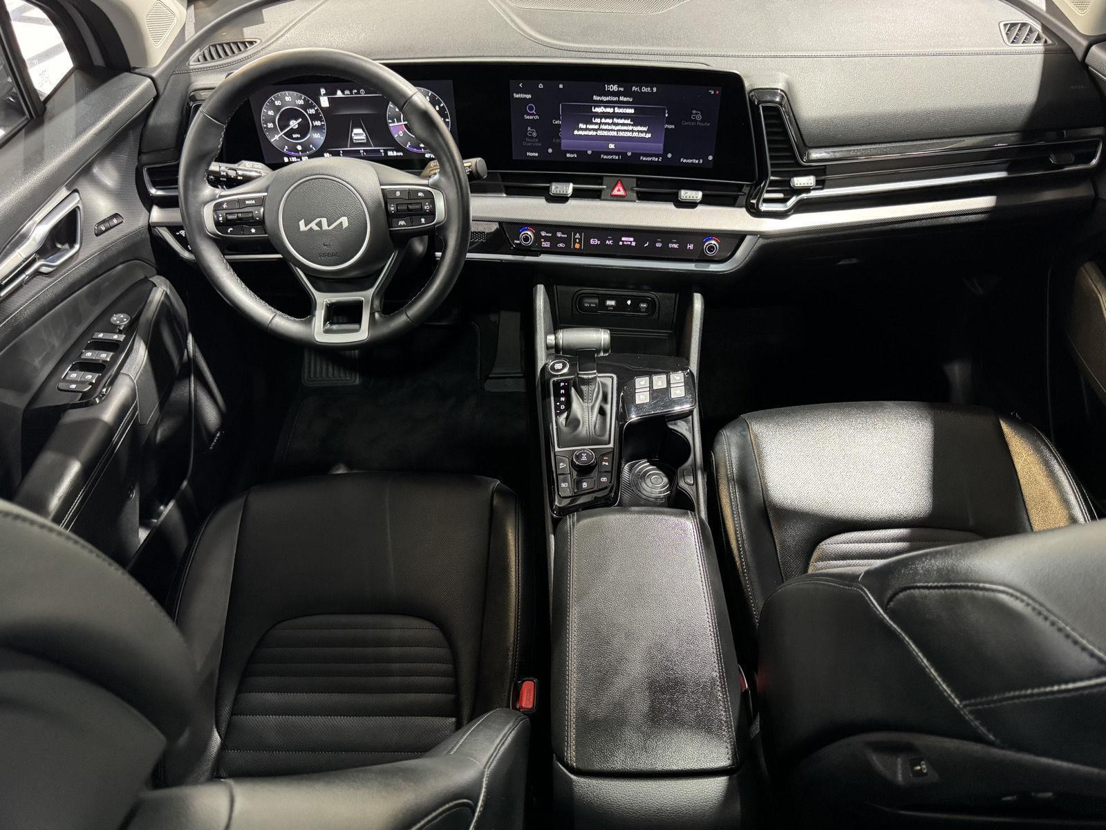 Vehicle photo 22