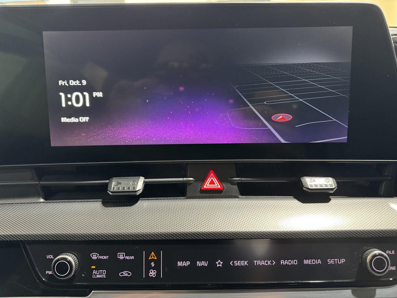 Vehicle photo 34