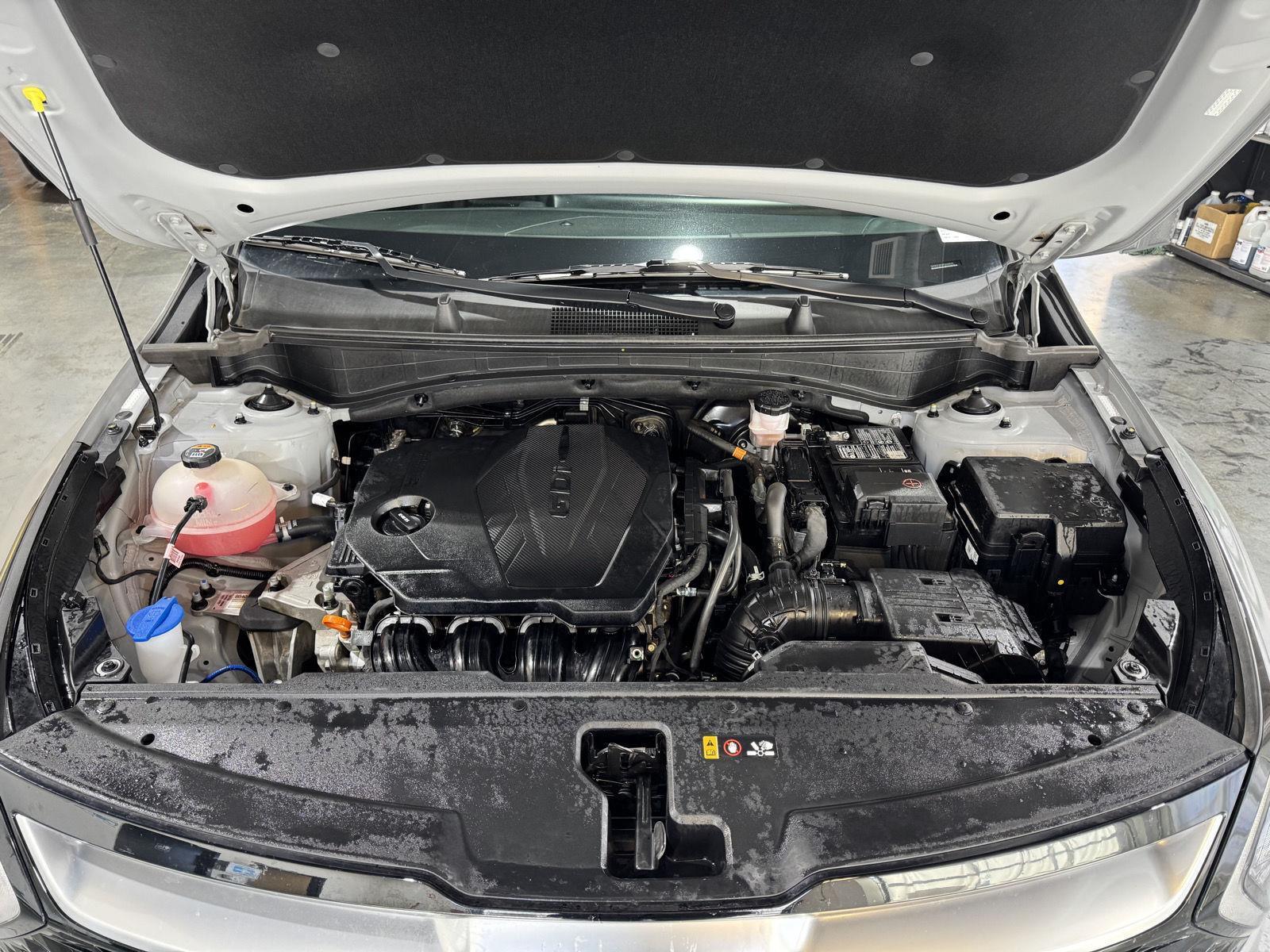 Vehicle photo 44