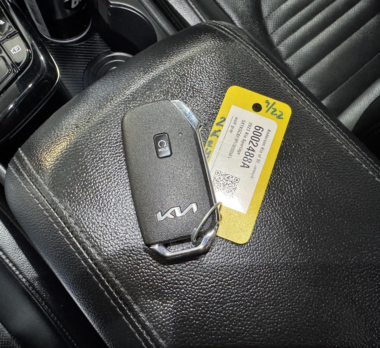 Vehicle photo 47