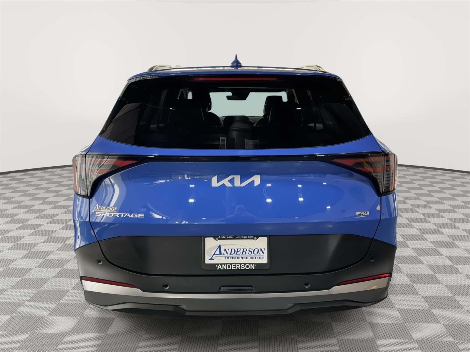 Vehicle photo 9