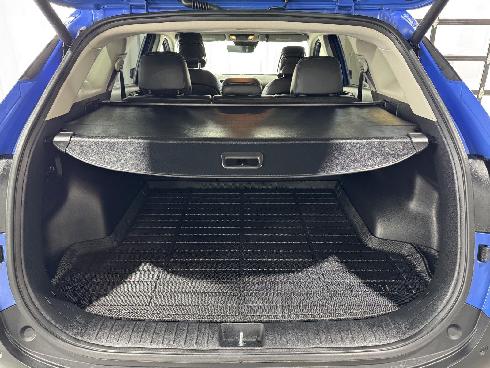 Vehicle photo 42