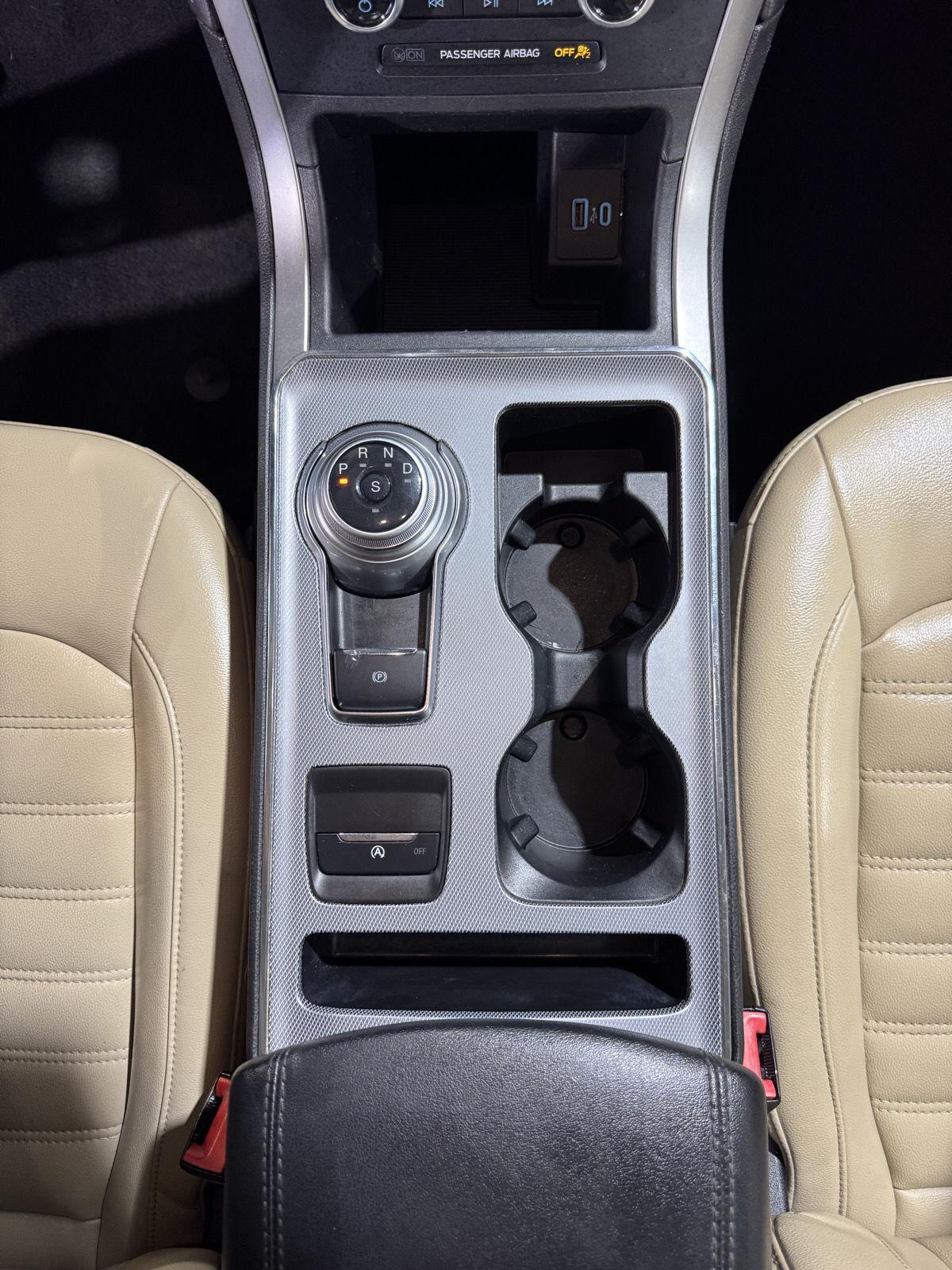 Vehicle photo 38