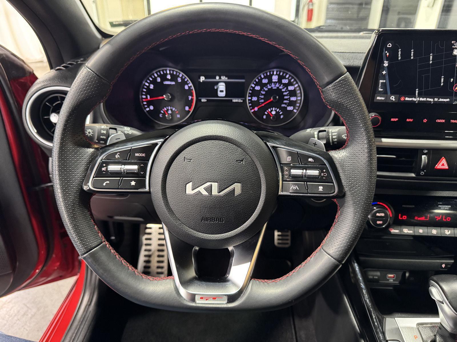 Vehicle photo 10