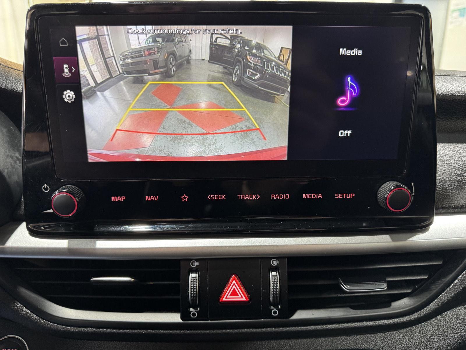 Vehicle photo 34