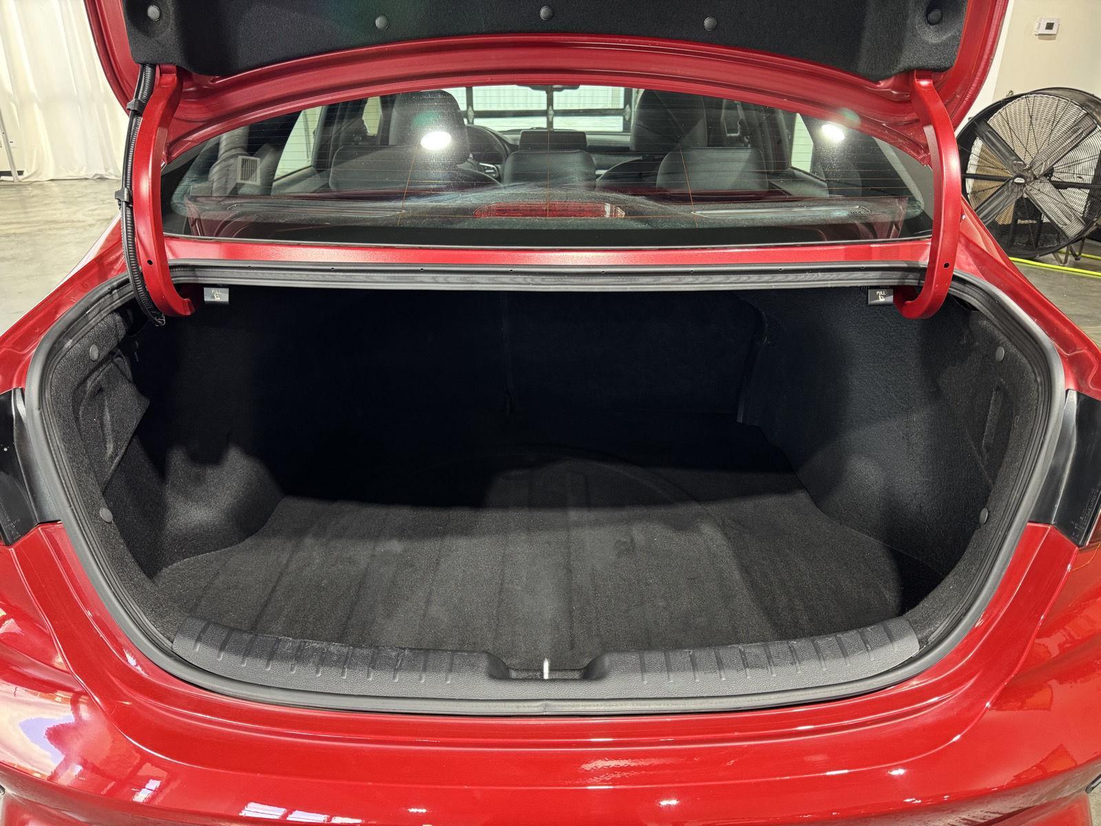Vehicle photo 40