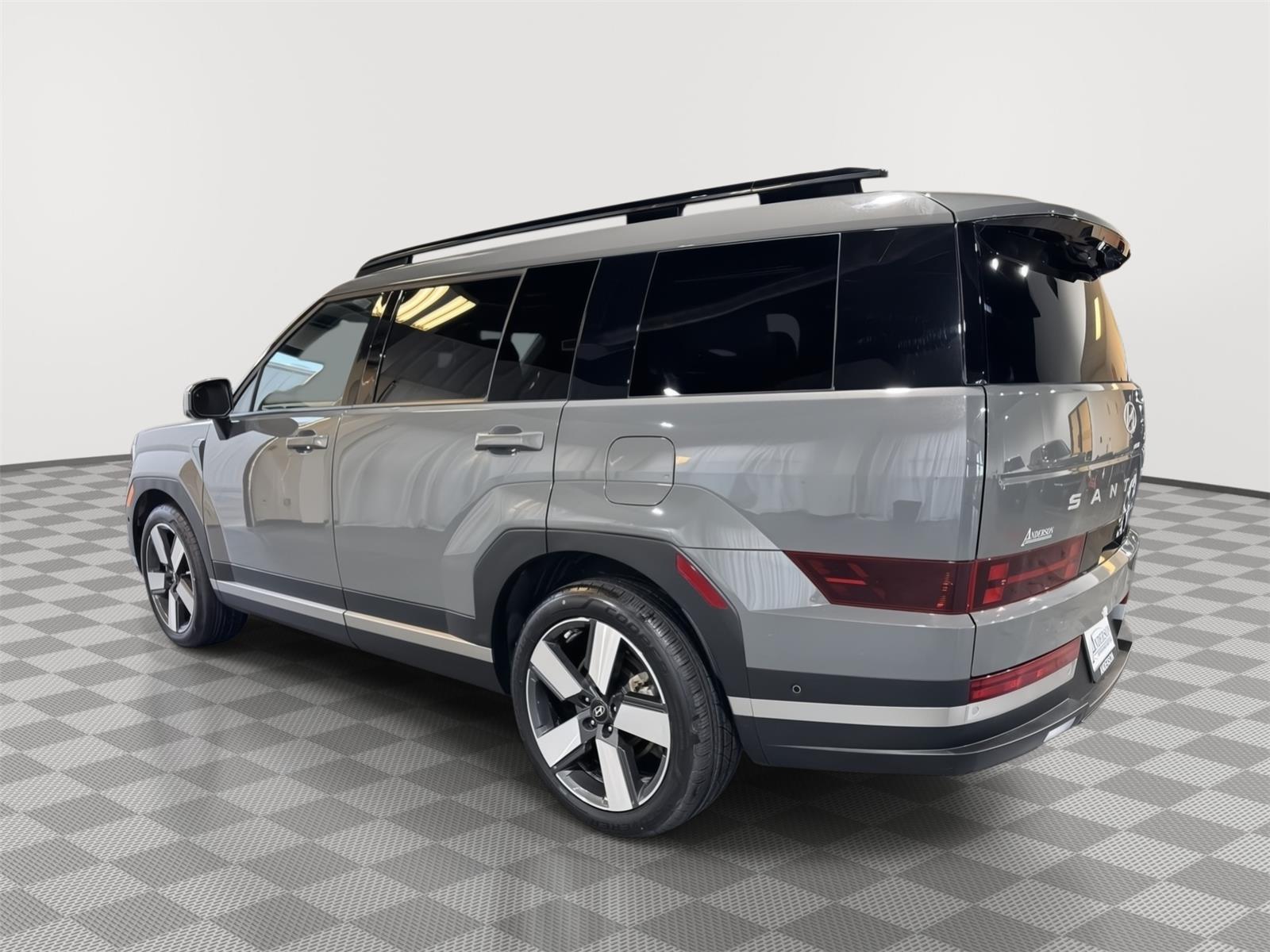 Vehicle photo 10