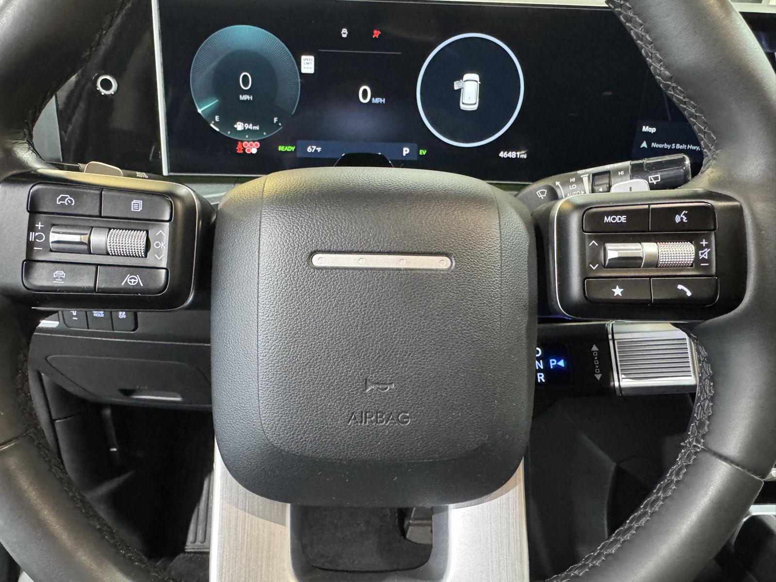 Vehicle photo 14