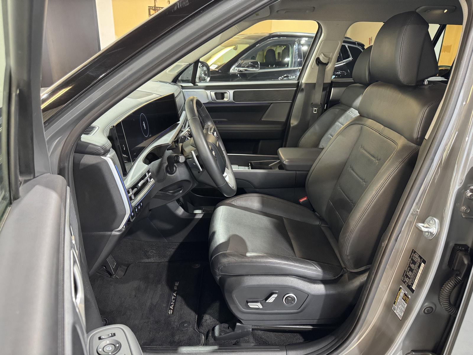 Vehicle photo 20