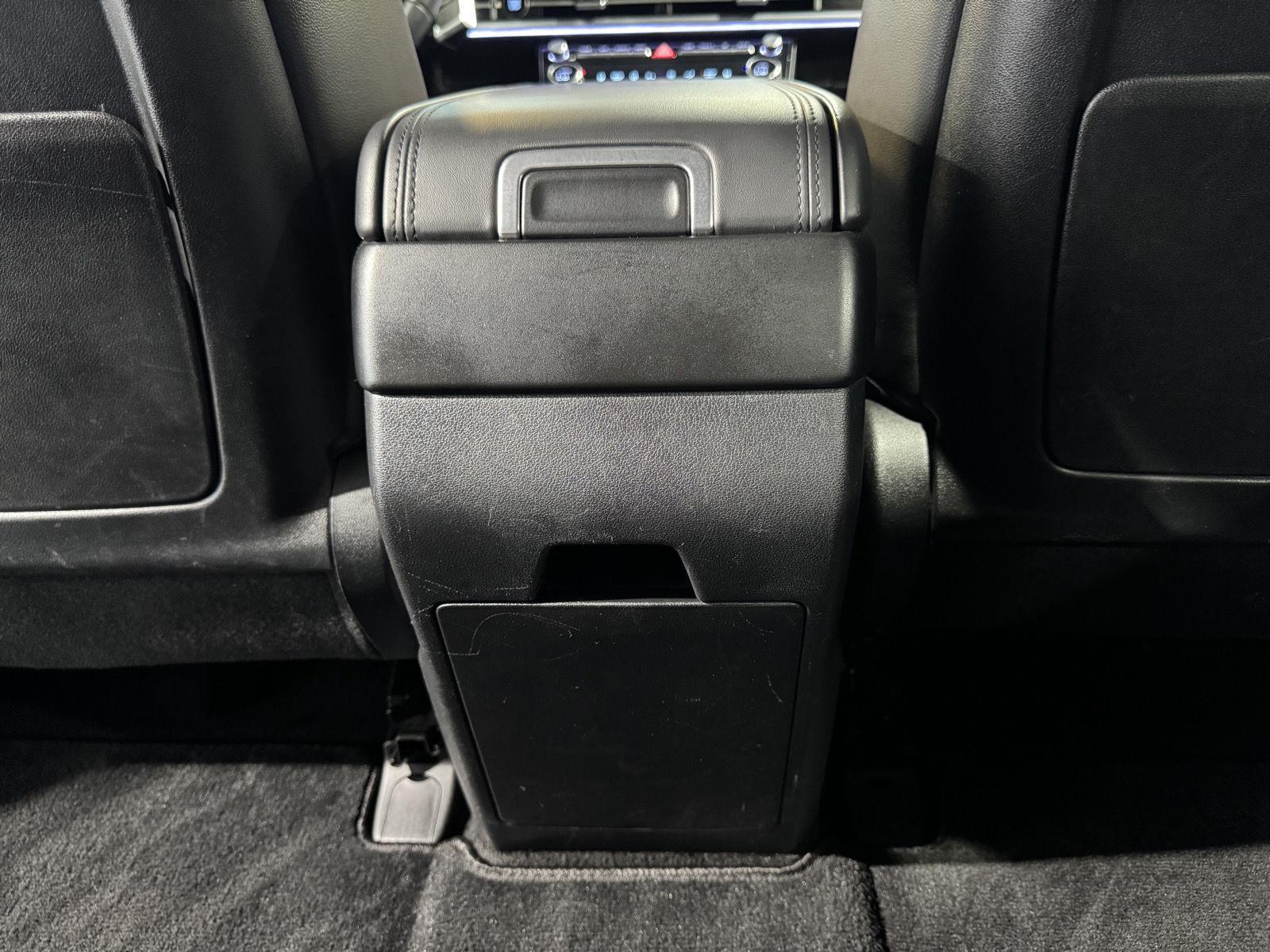 Vehicle photo 44