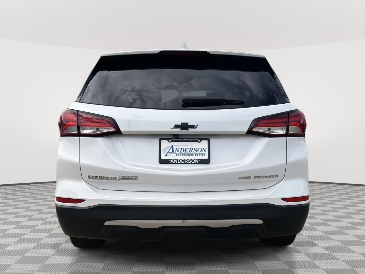 Vehicle photo 5