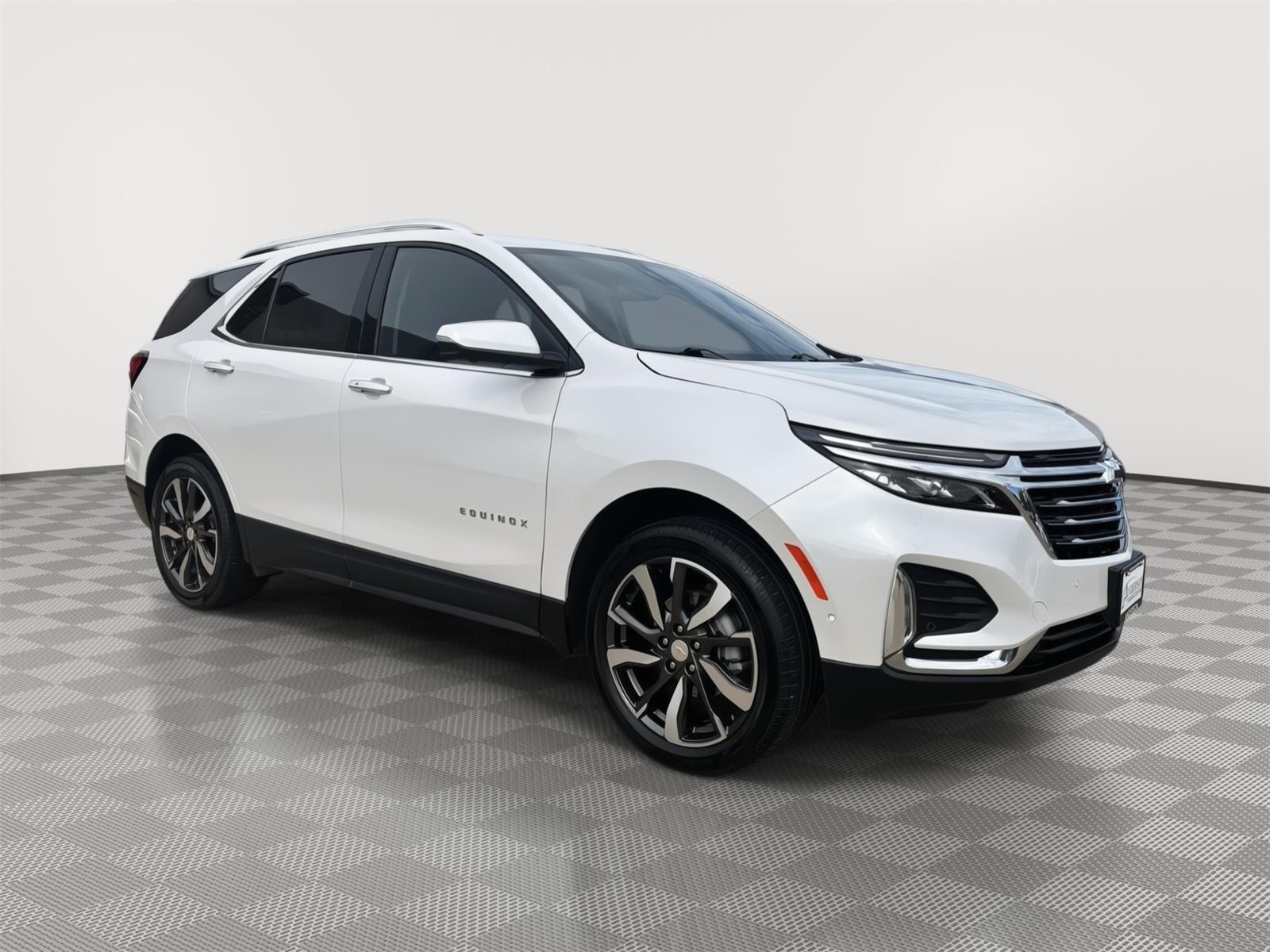 Vehicle photo 8