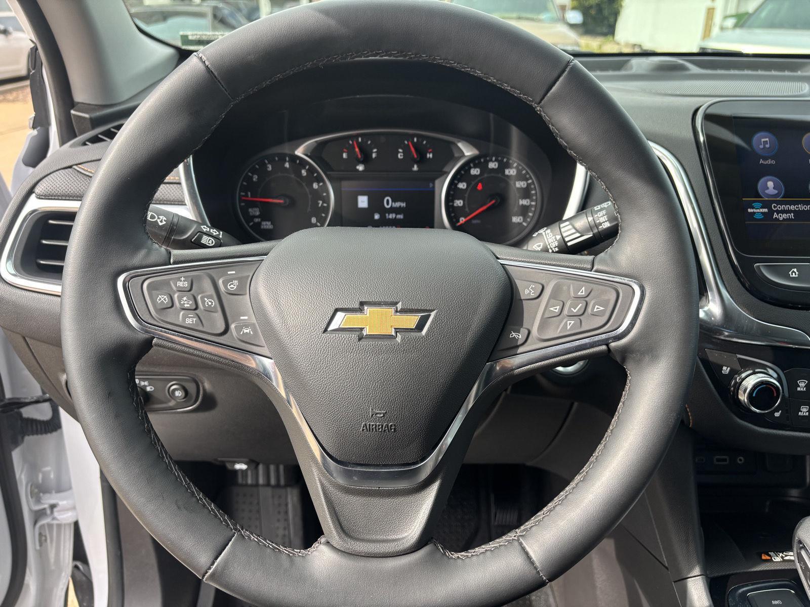 Vehicle photo 12