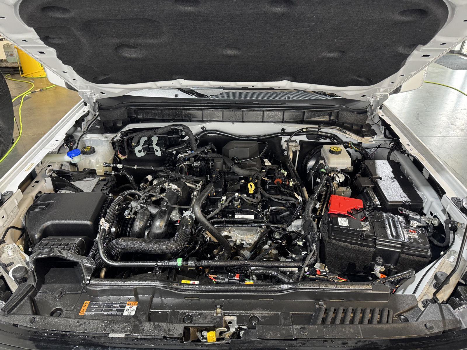 Vehicle photo 41