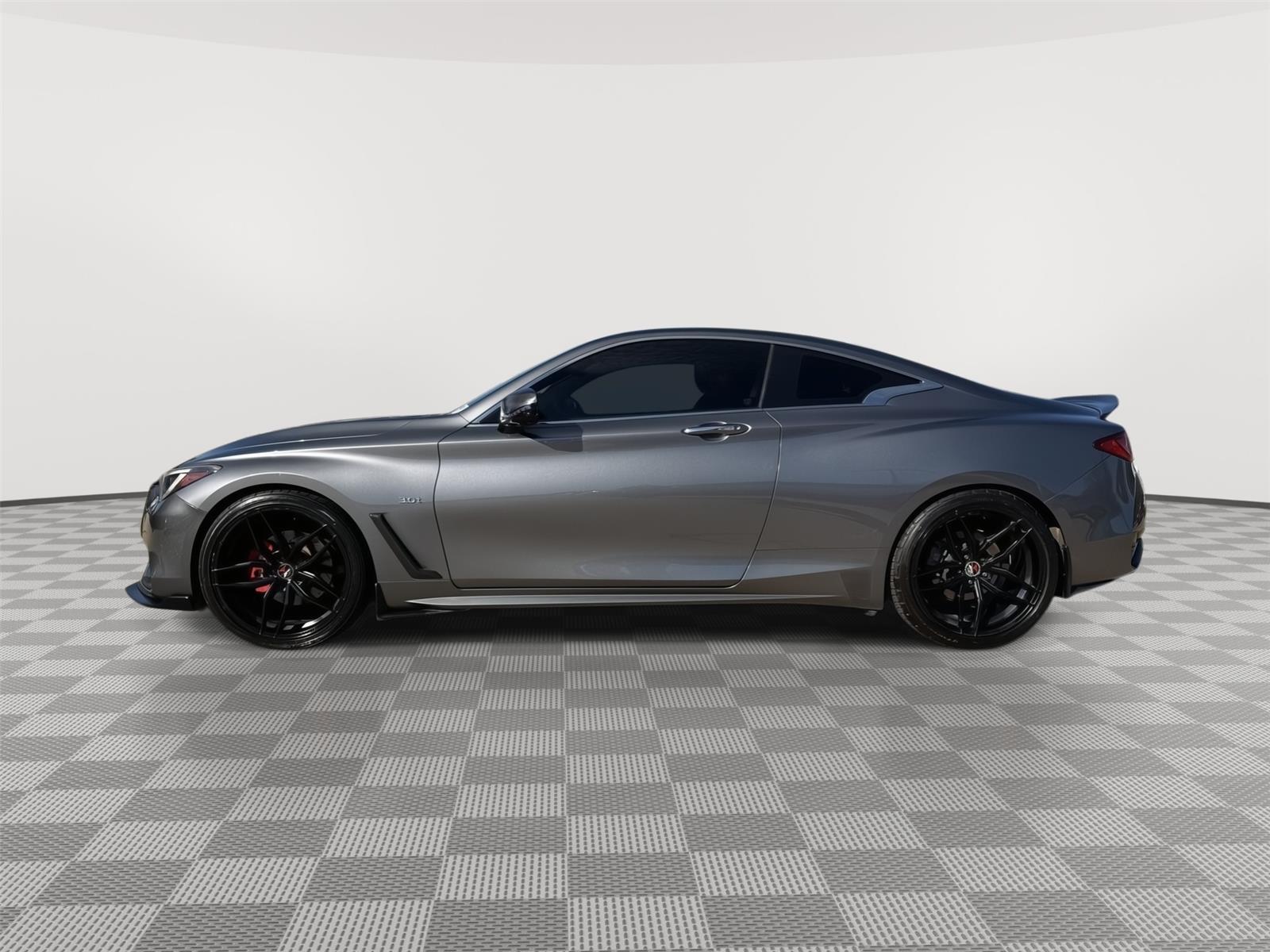 Used 2017 INFINITI Q60 Coupe Premium with VIN JN1EV7EK1HM360170 for sale in Kansas City