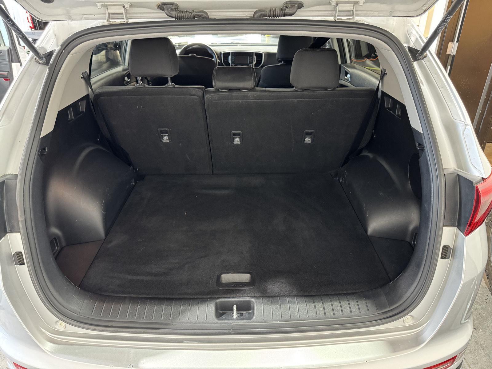 Vehicle photo 40