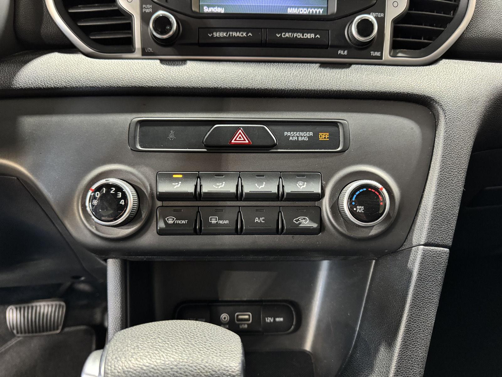 Vehicle photo 33