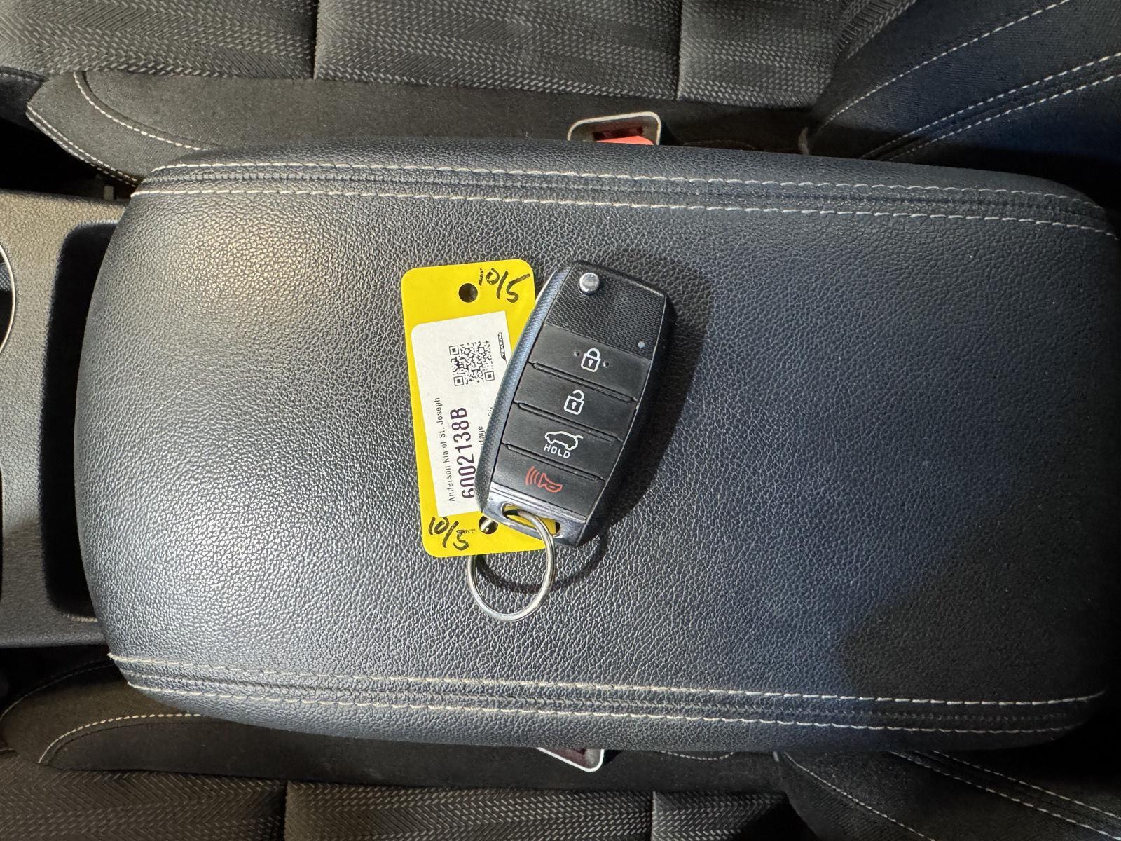 Vehicle photo 41