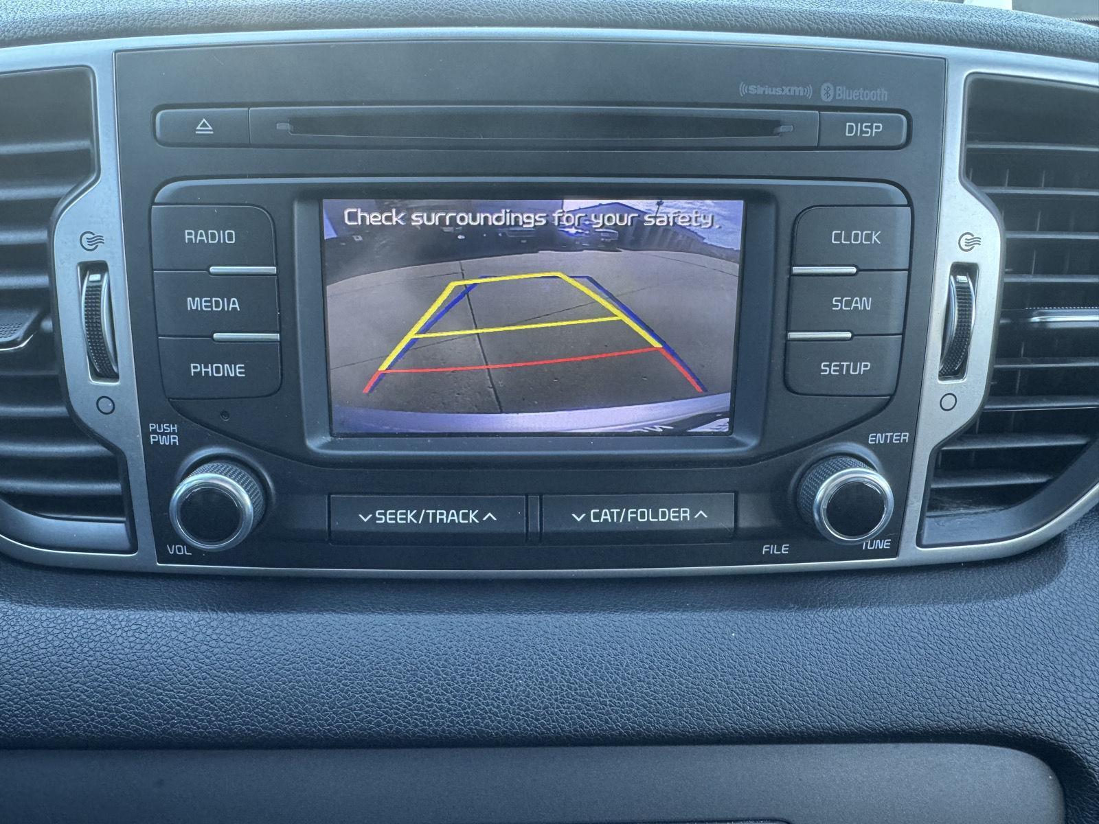 Vehicle photo 32