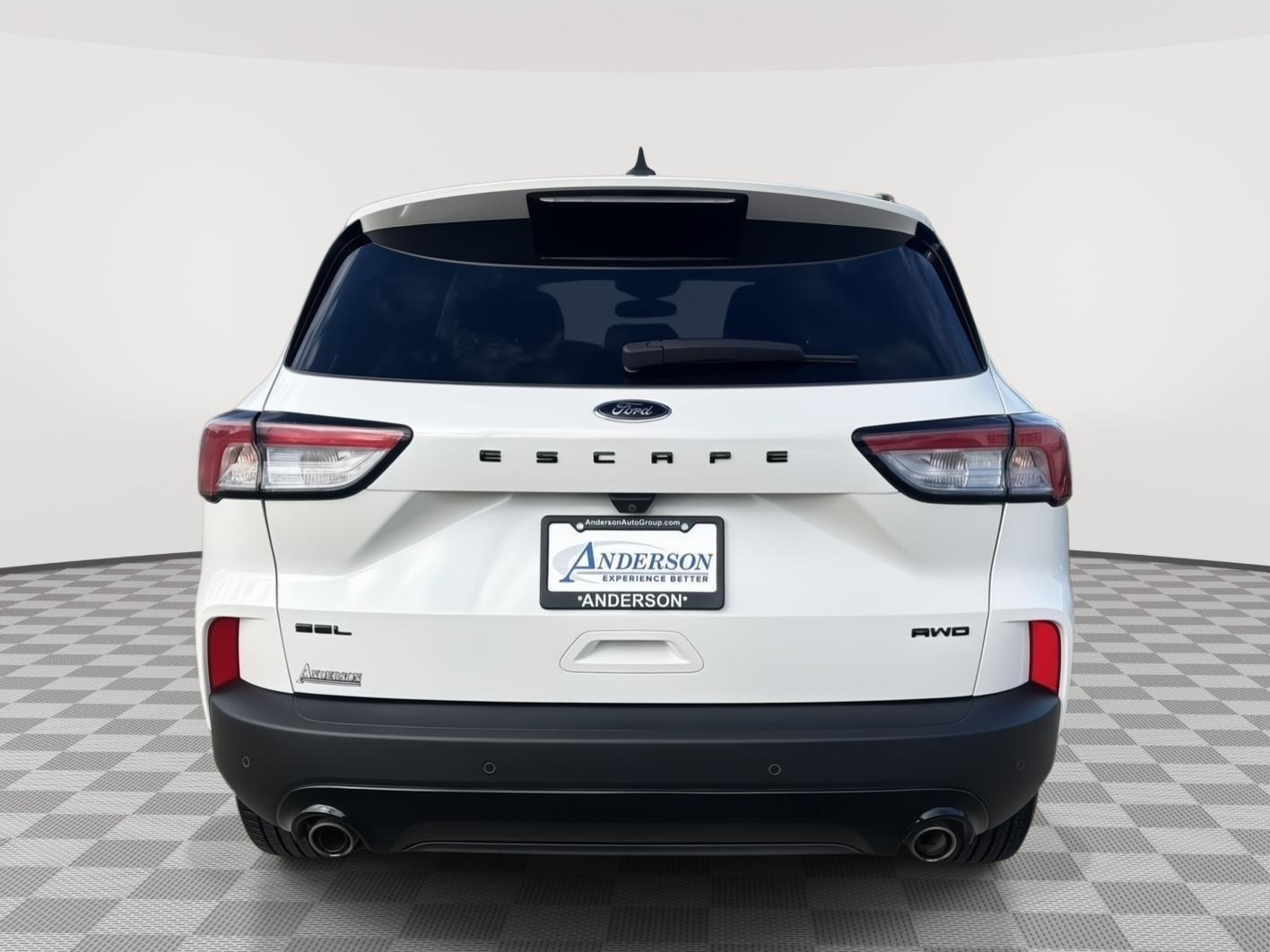 Vehicle photo 6