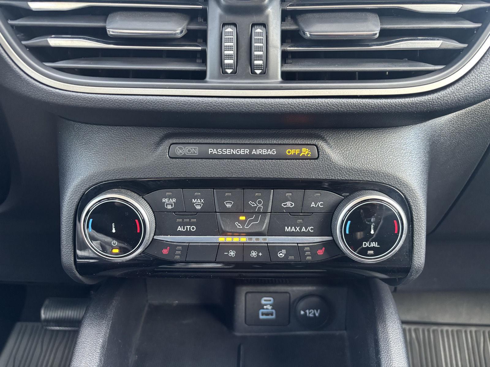 Vehicle photo 36