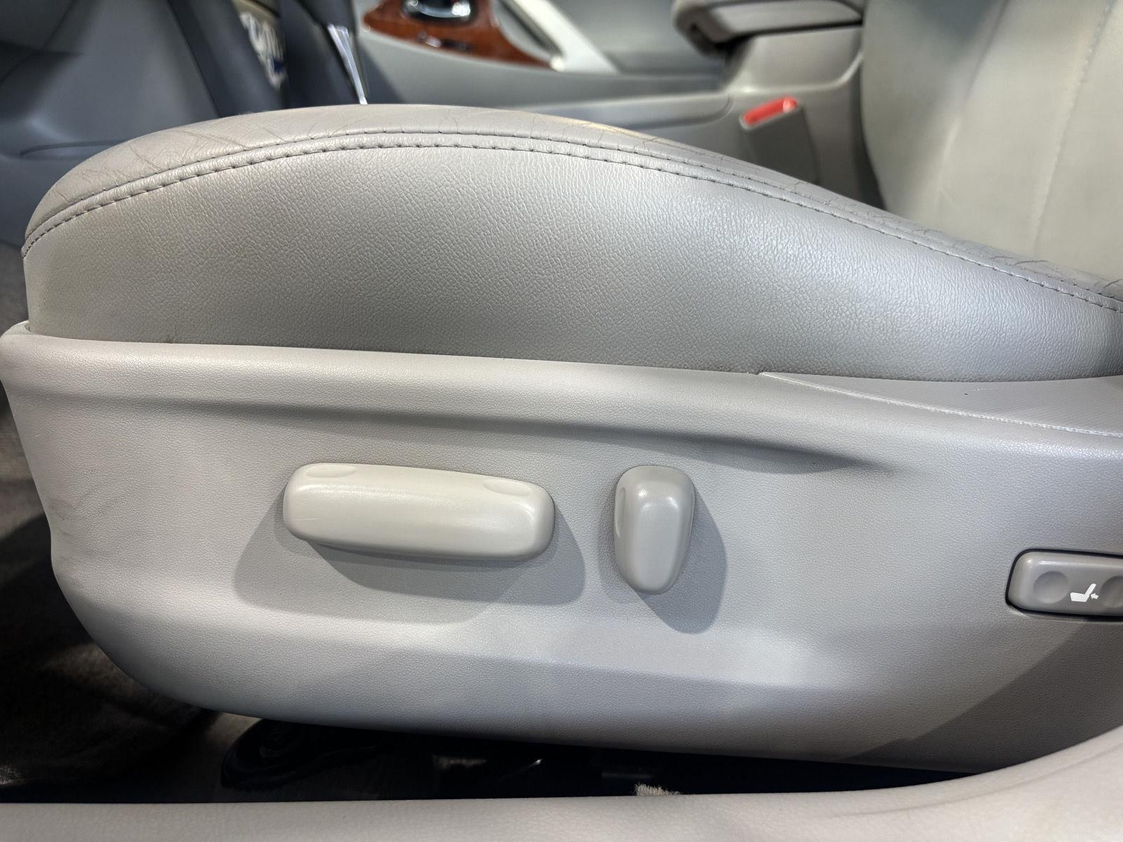 Vehicle photo 22