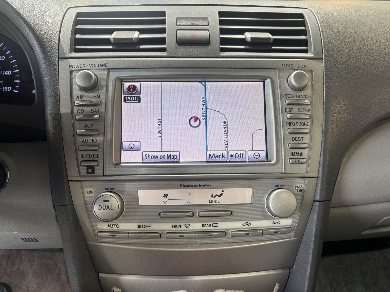 Vehicle photo 34