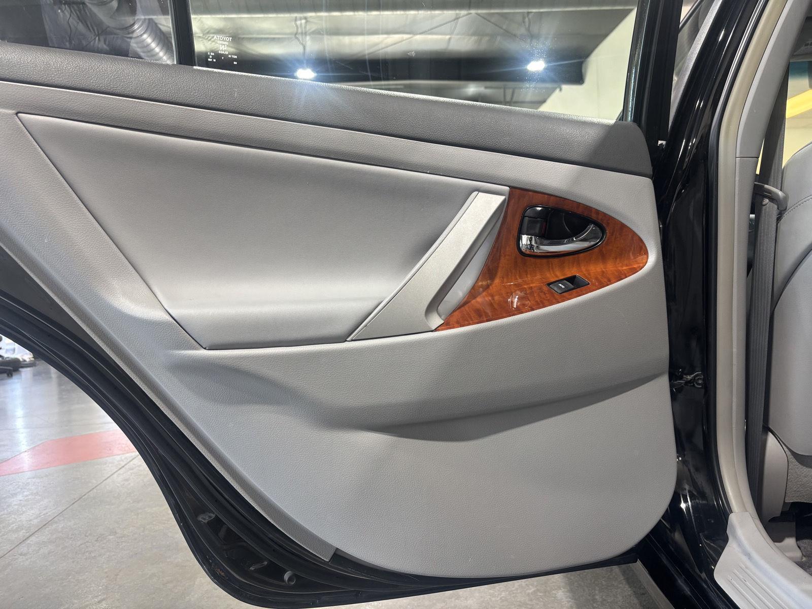 Vehicle photo 31