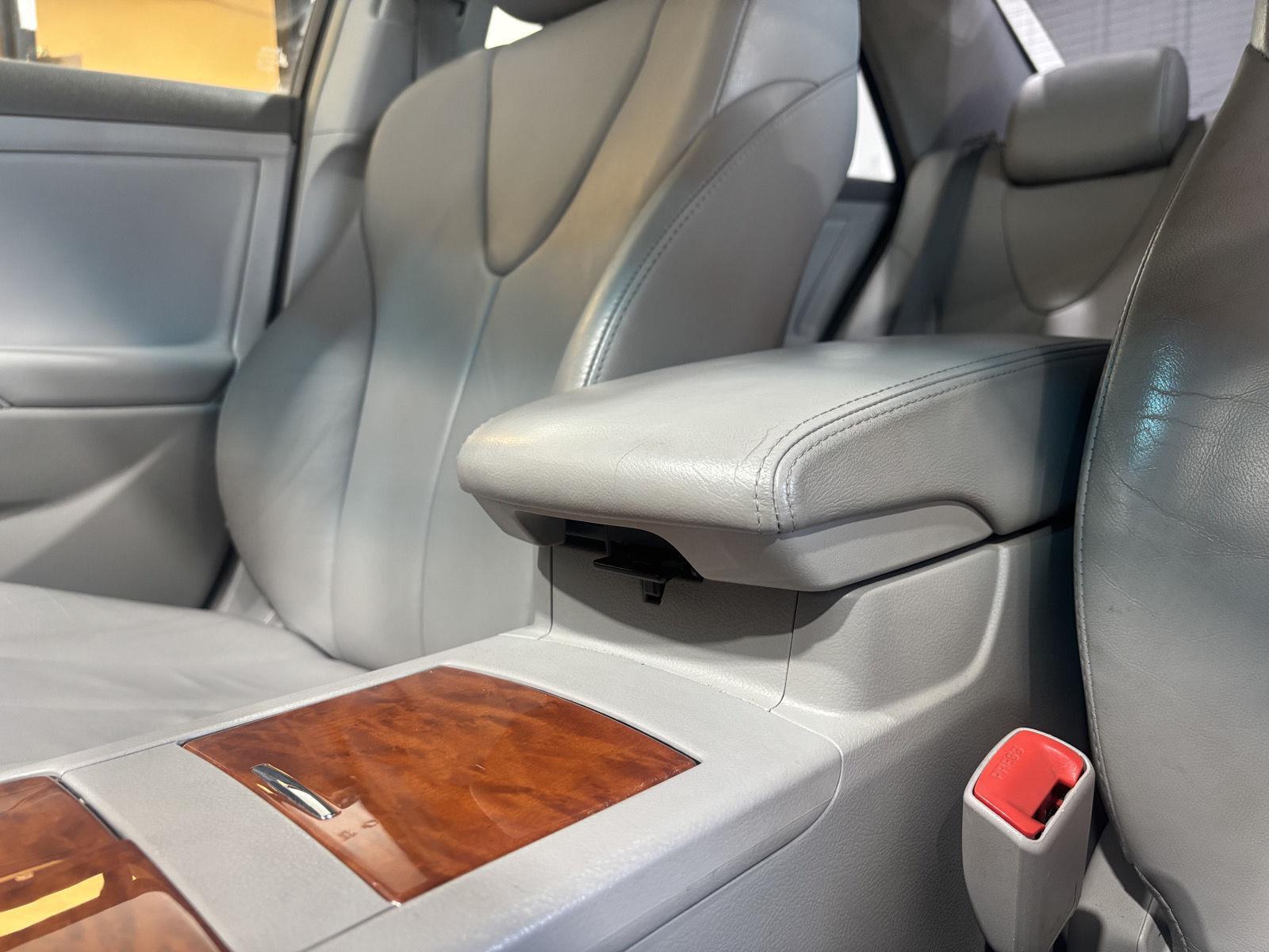 Vehicle photo 37