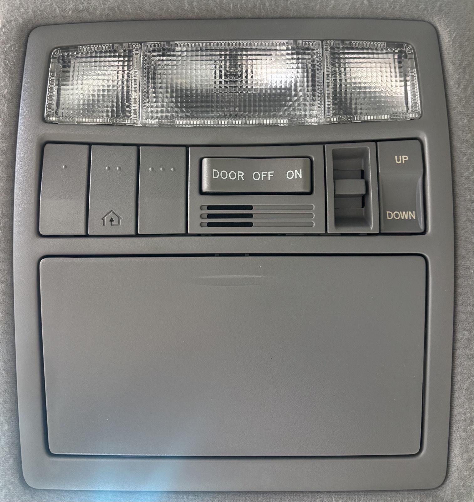 Vehicle photo 33
