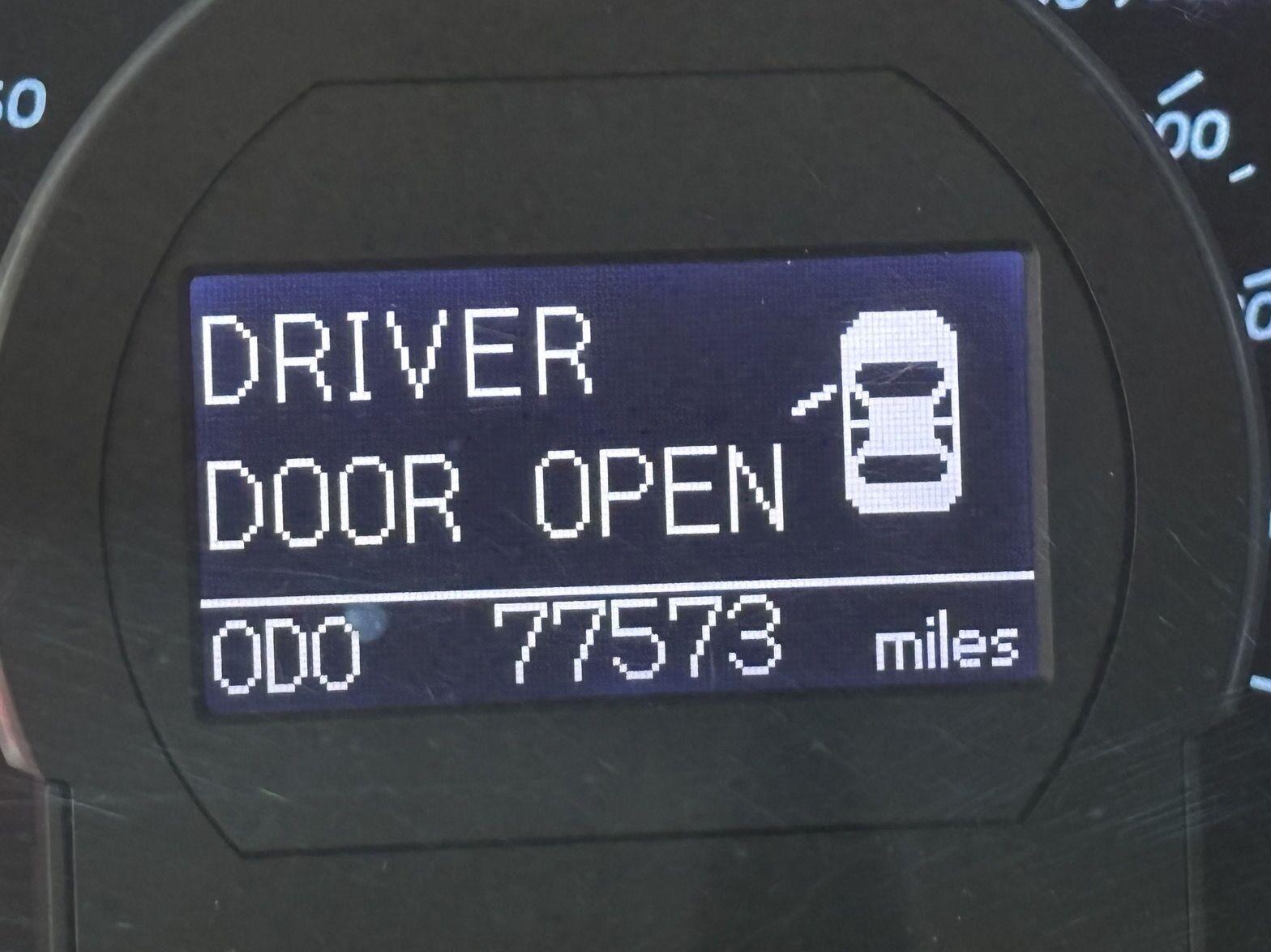 Vehicle photo 4