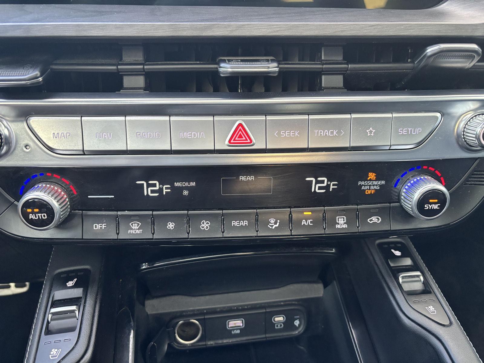 Vehicle photo 26