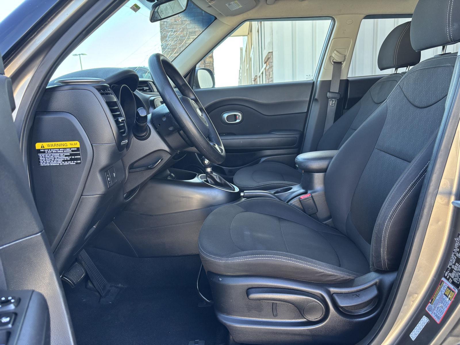 Vehicle photo 20