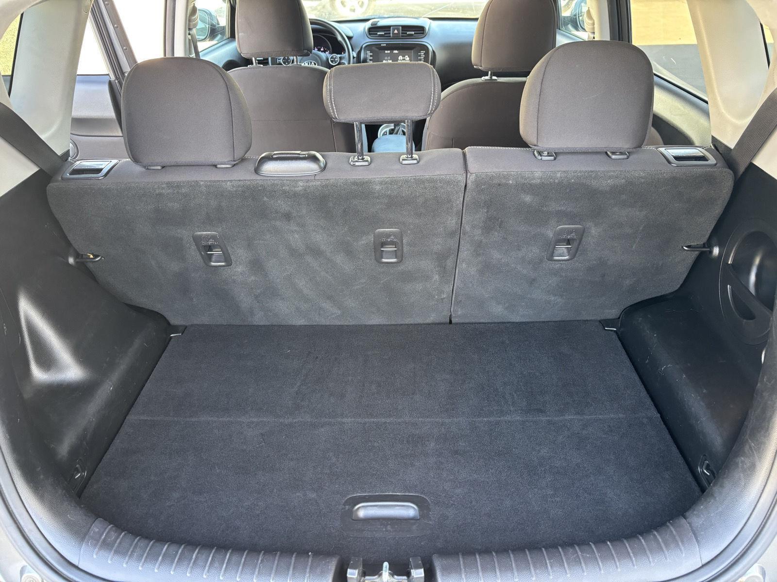 Vehicle photo 40
