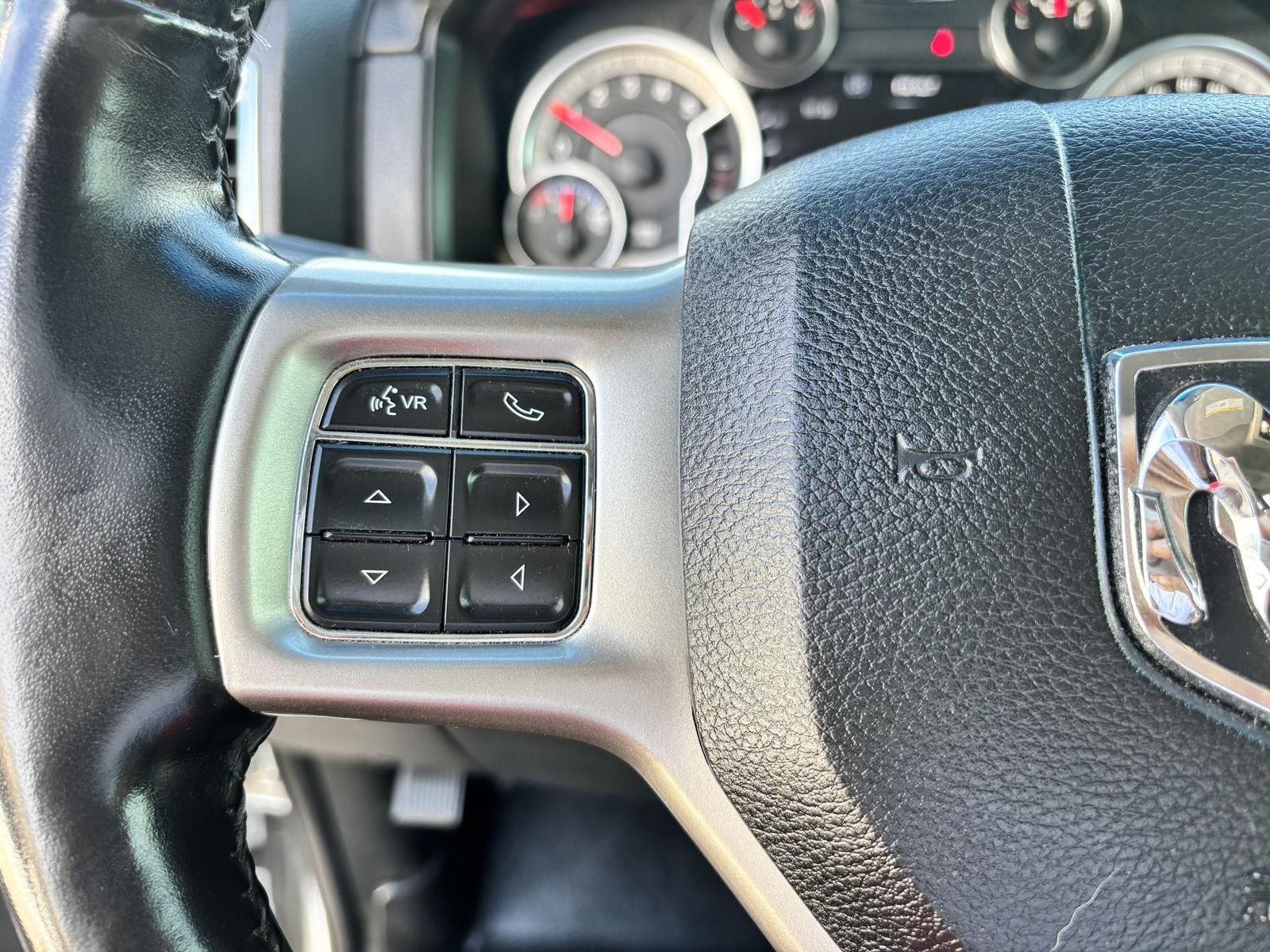 Vehicle photo 15