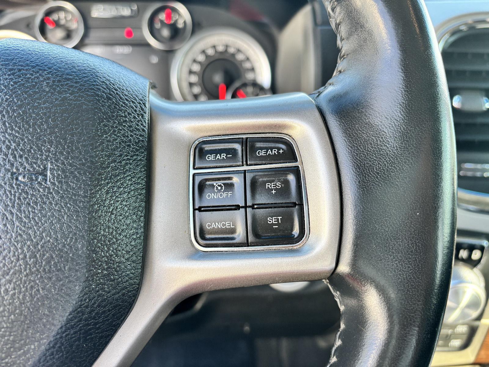 Vehicle photo 16
